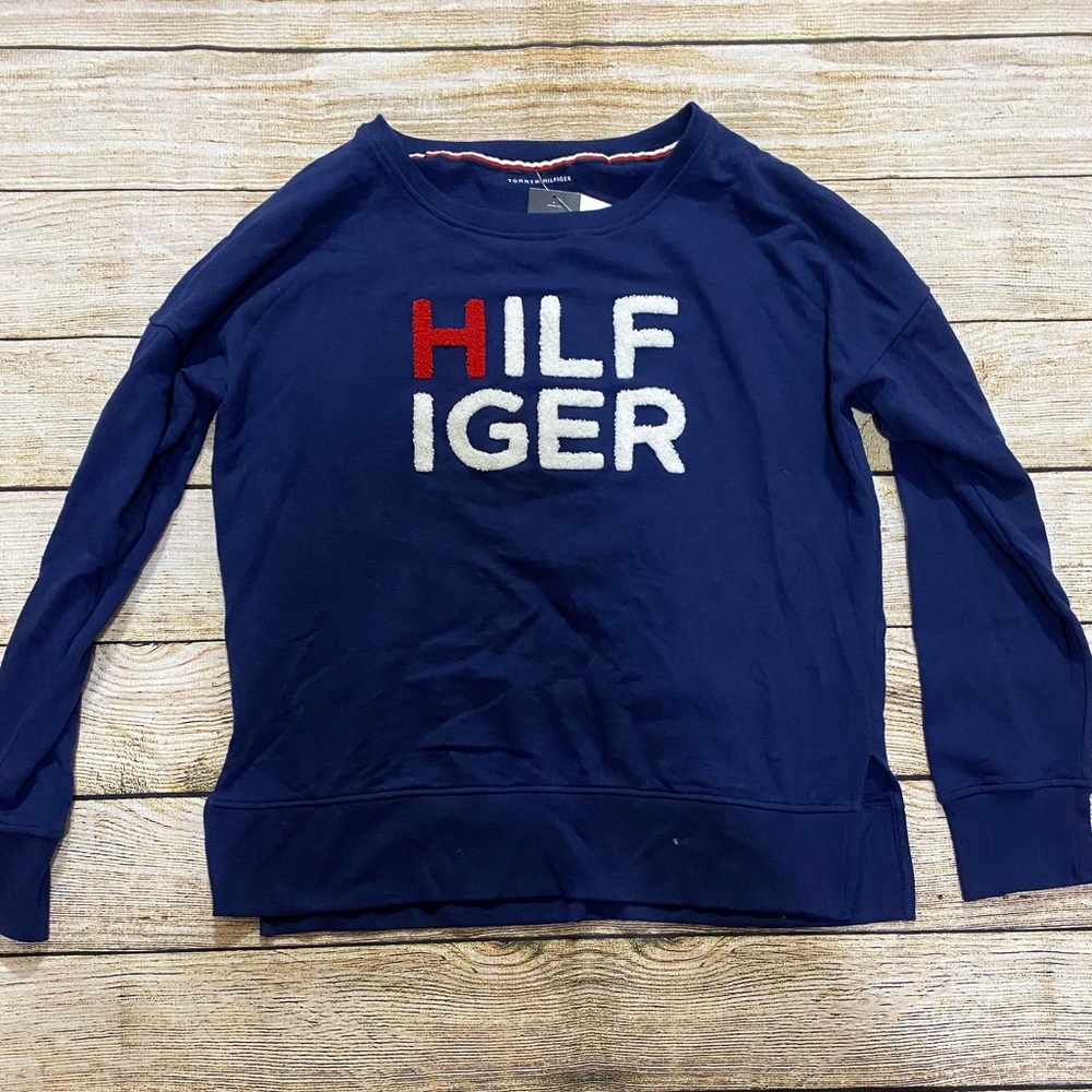 NWT Tommy Hilfiger Sweater